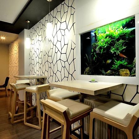 Hostel Promenada Rzeszów Eksteriør billede