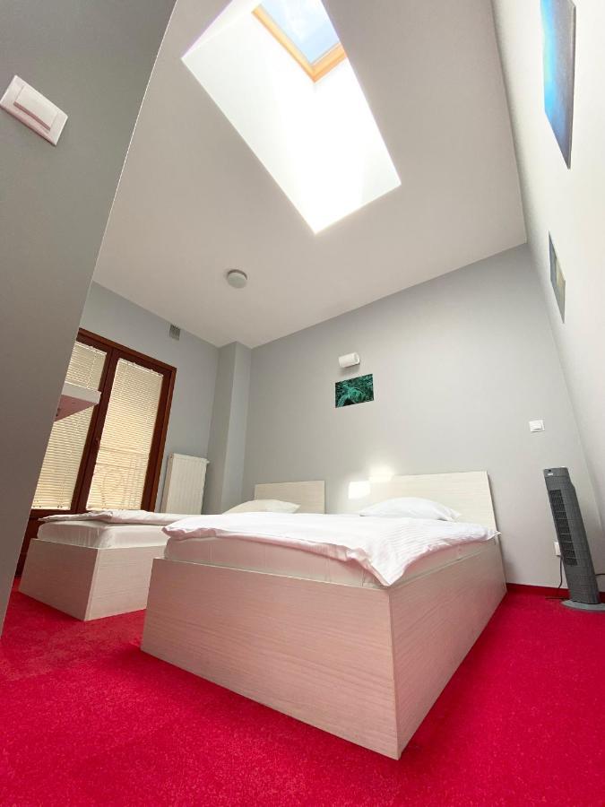 Hostel Promenada Rzeszów Eksteriør billede